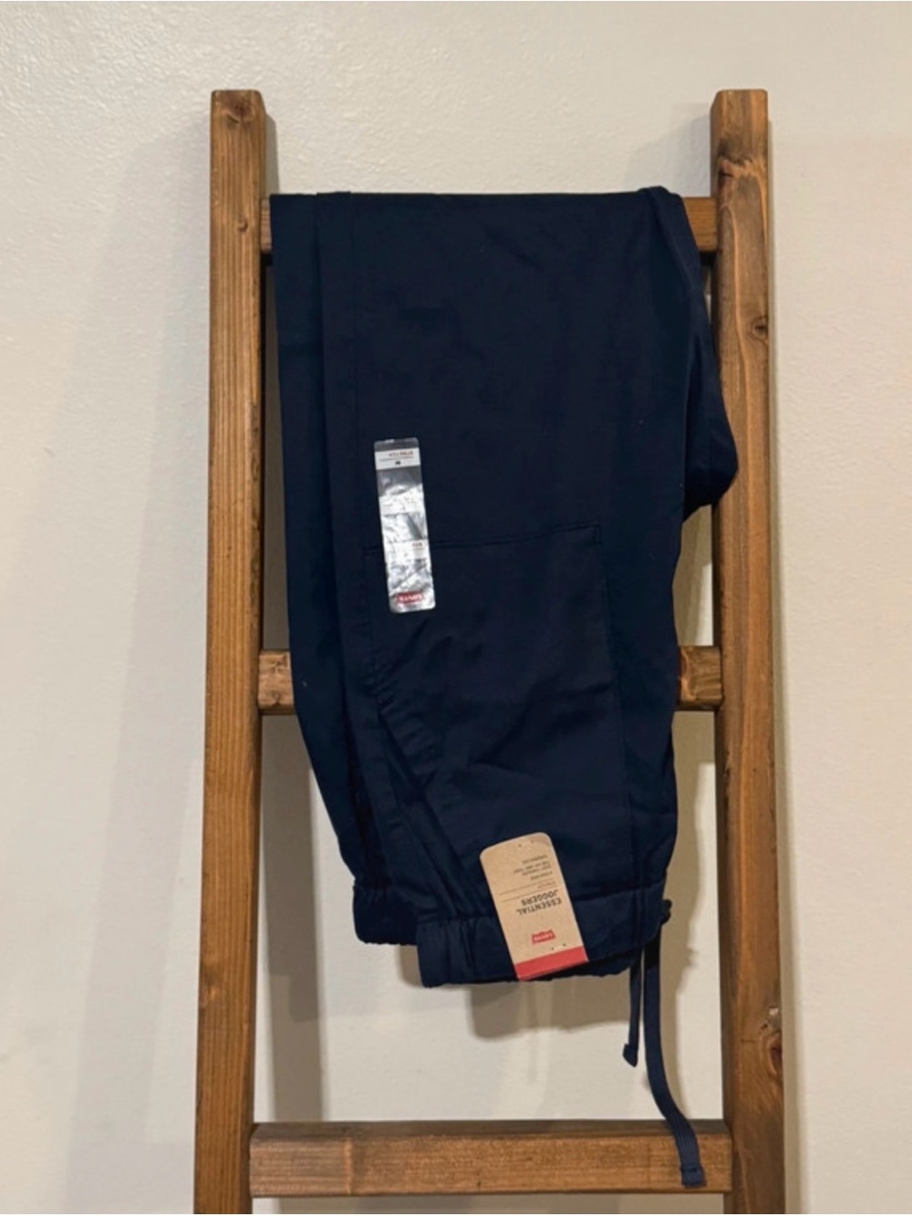 Levi's Mid-Rise Joggers